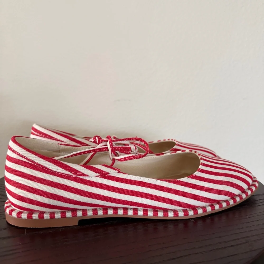 Red & White Striped Women's Ballet Flats - Picture 4 of 6